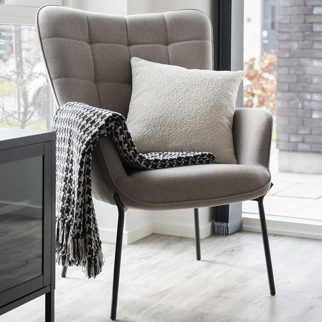 Glasgowski fotelj, Material: Poliester