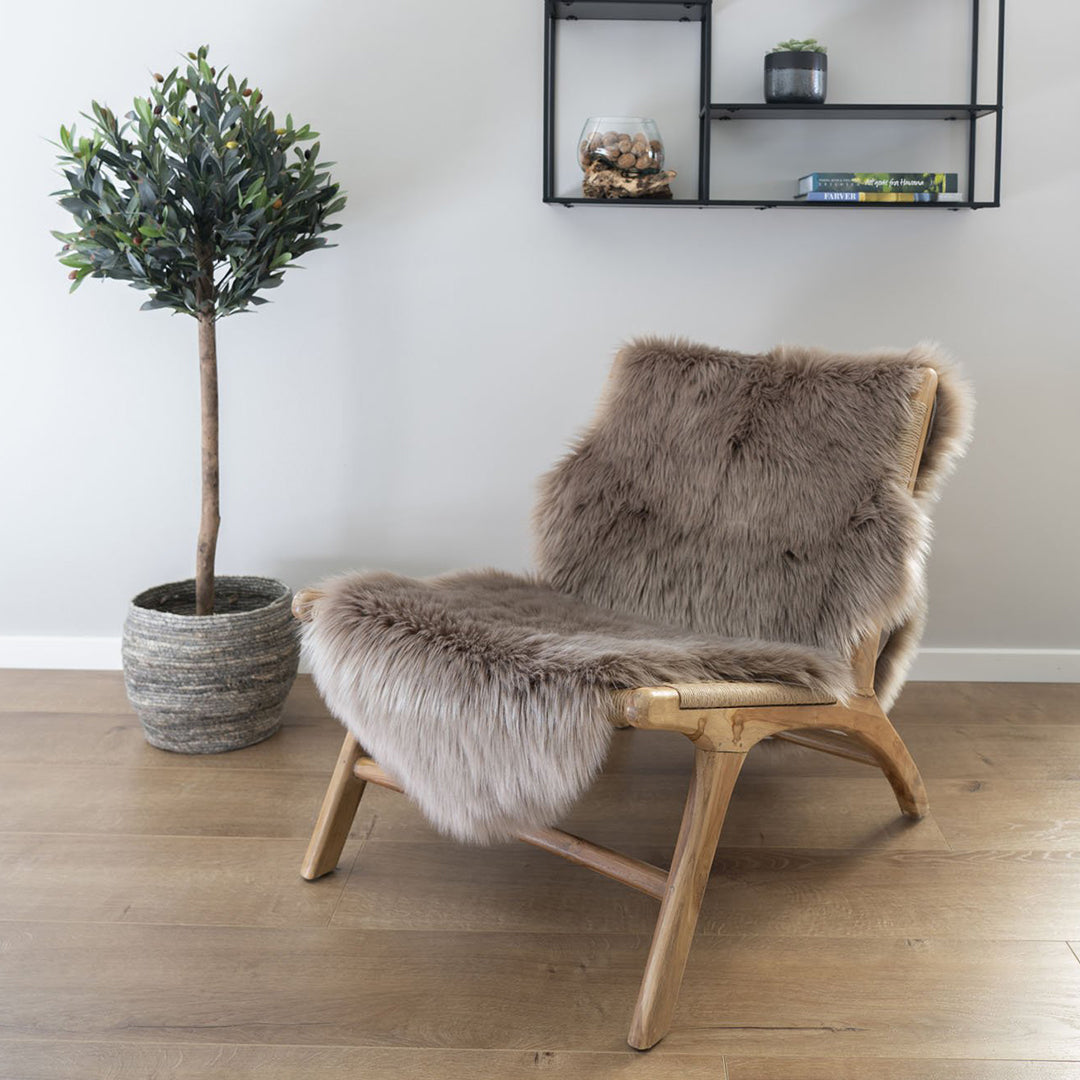 Derby fotelj, material: tikovina