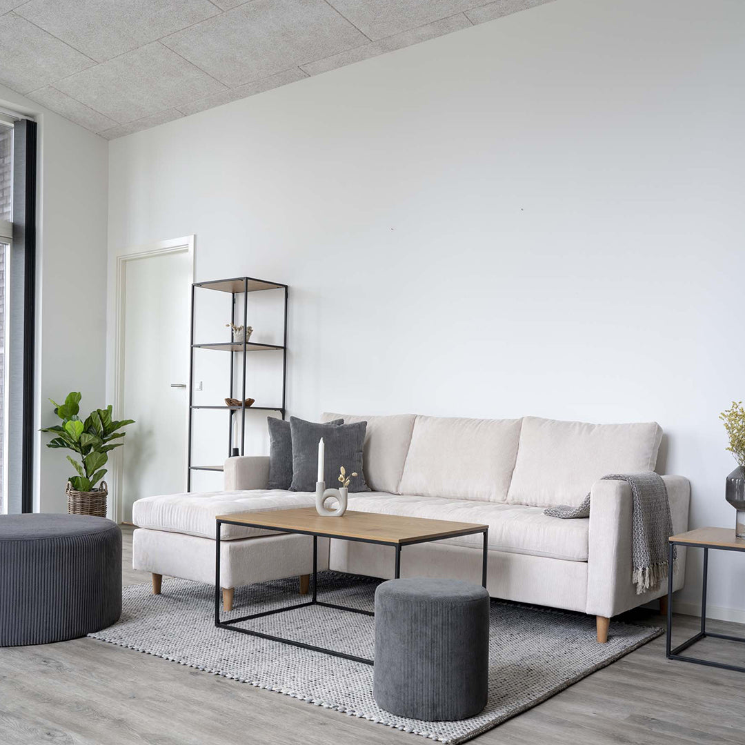 Klubska mizica Vita, Material: Iverna plošča/jeklo