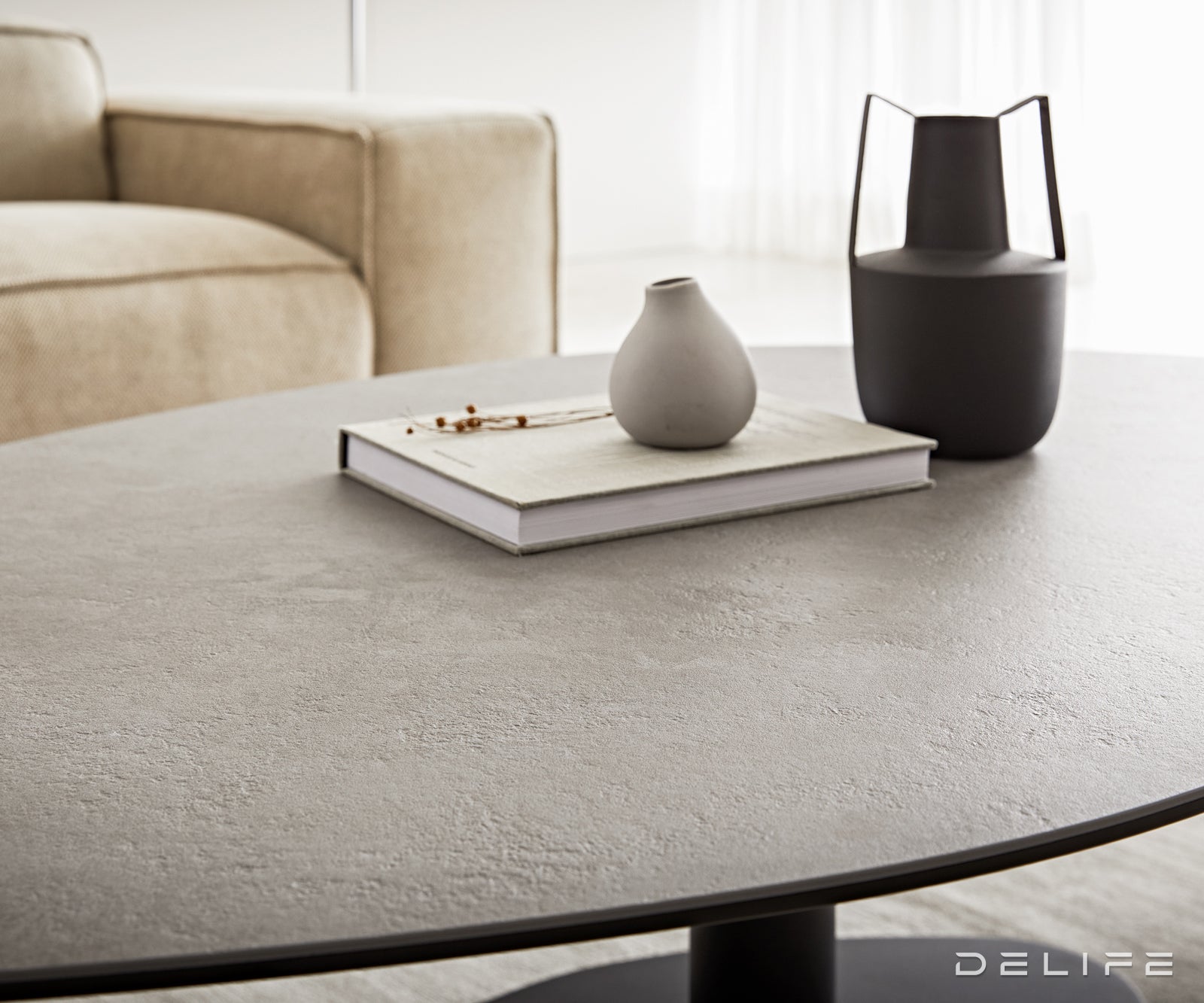 Klubska mizica Vibana 140x80cm, Material: keramika Aspetto Concreto