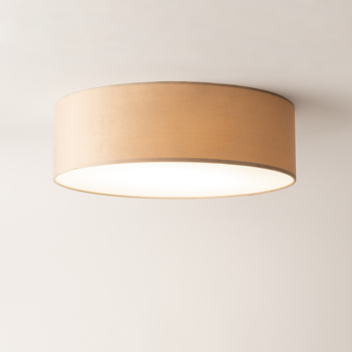 Stropna razsvetljava Mehka