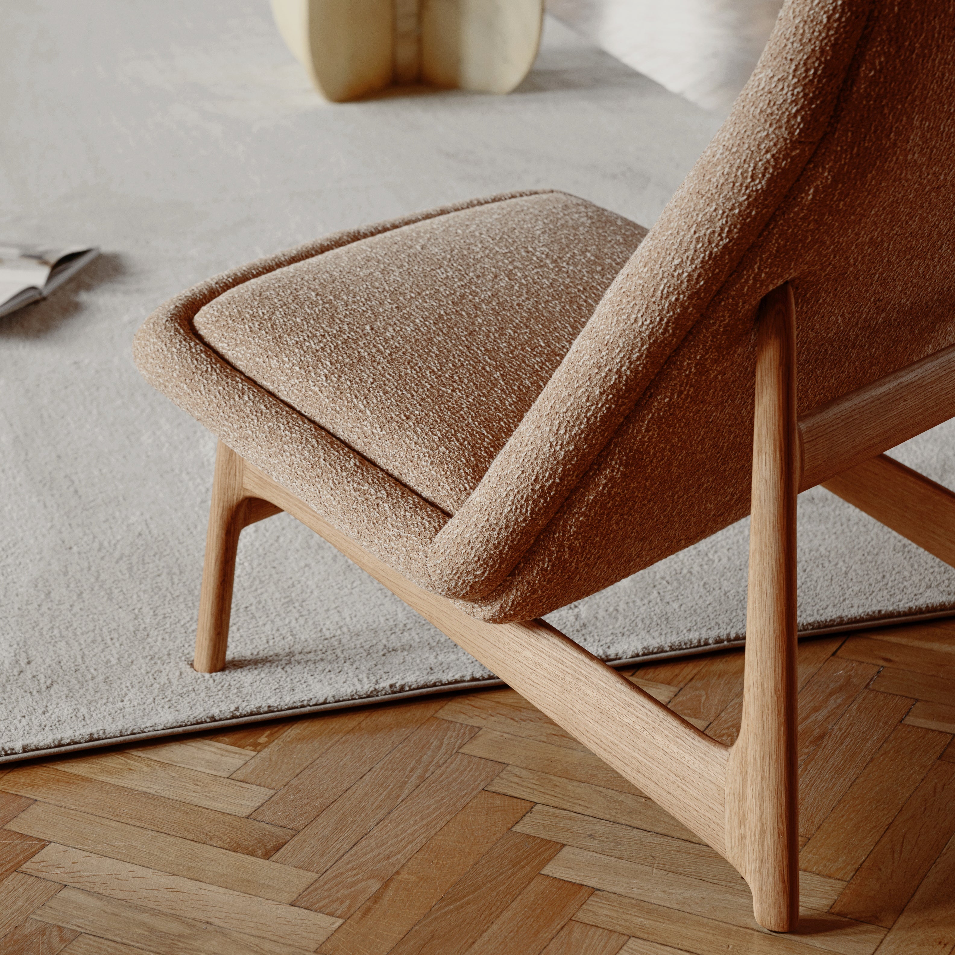 Fotelj z zankami, Material: Izbira materiala