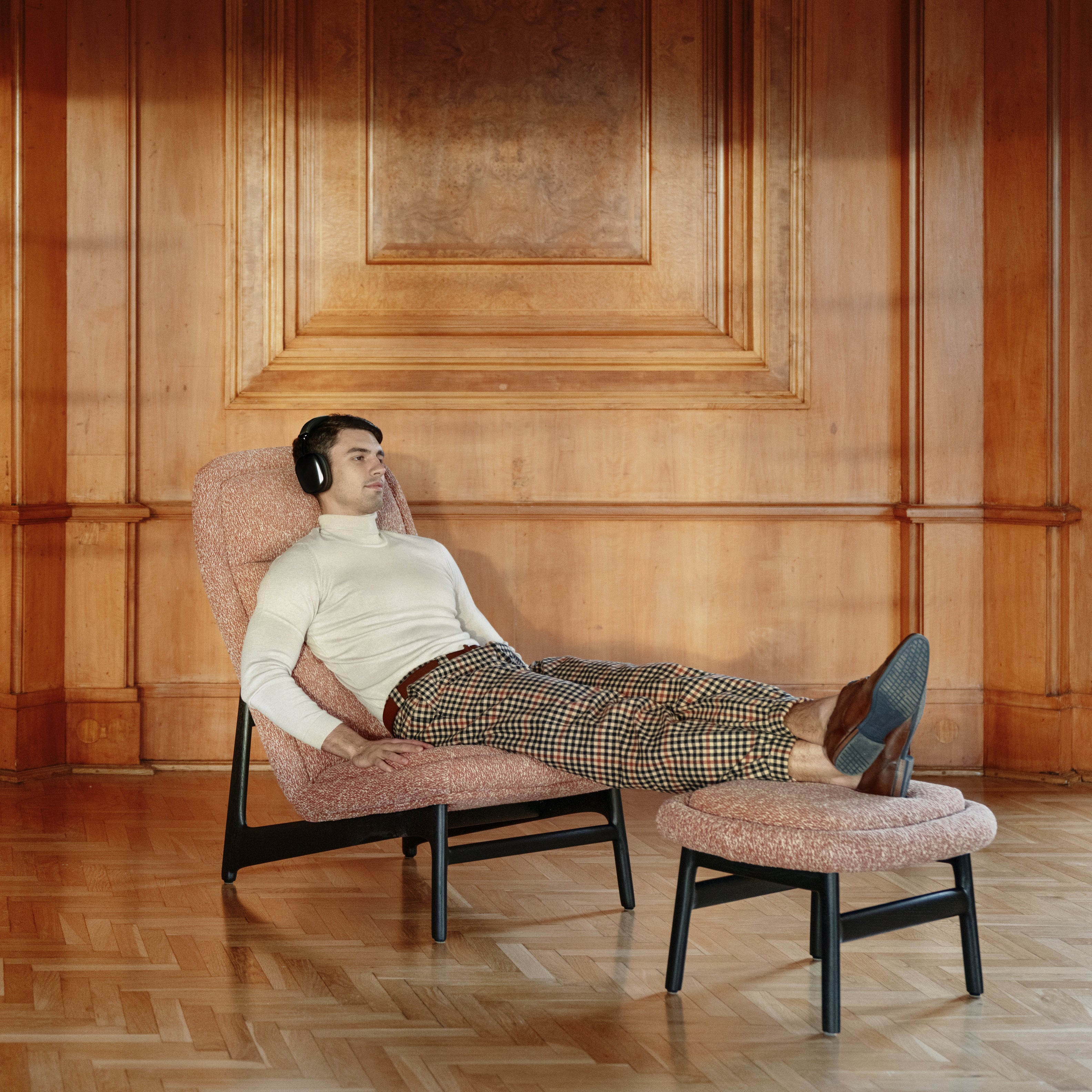 Fotelj z zankami, Material: Izbira materiala