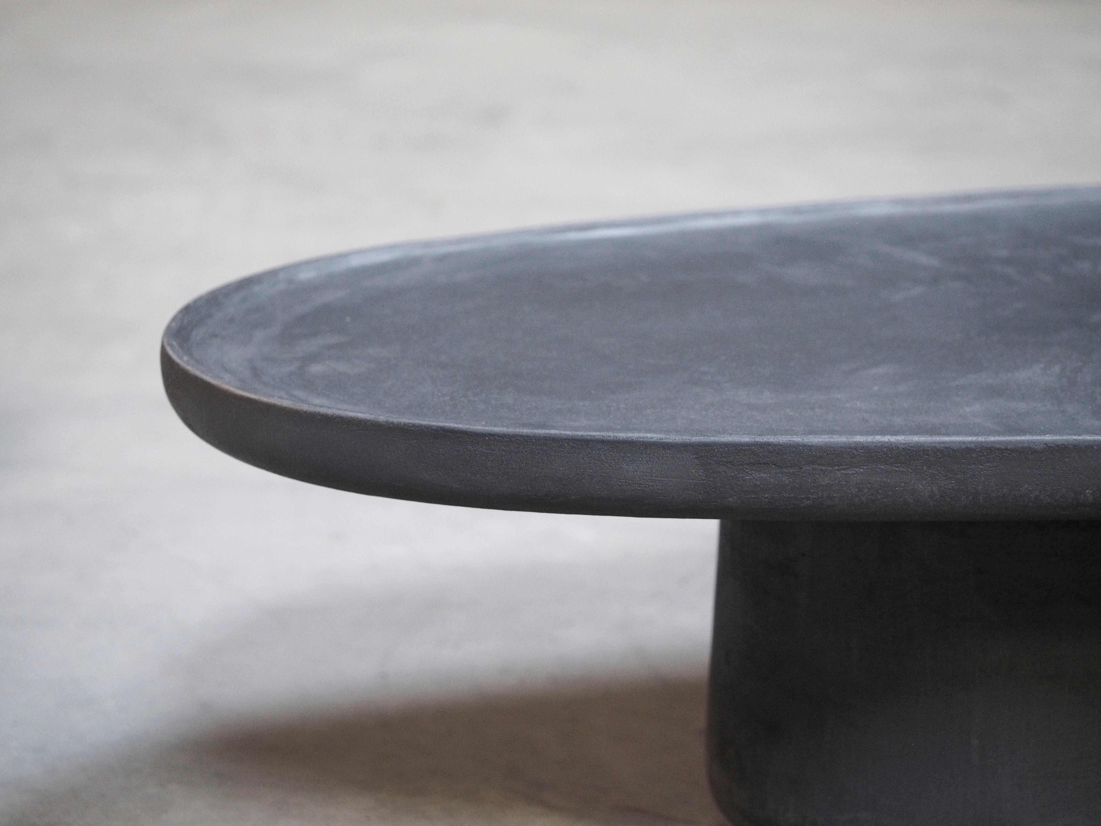 Klubska mizica Maana