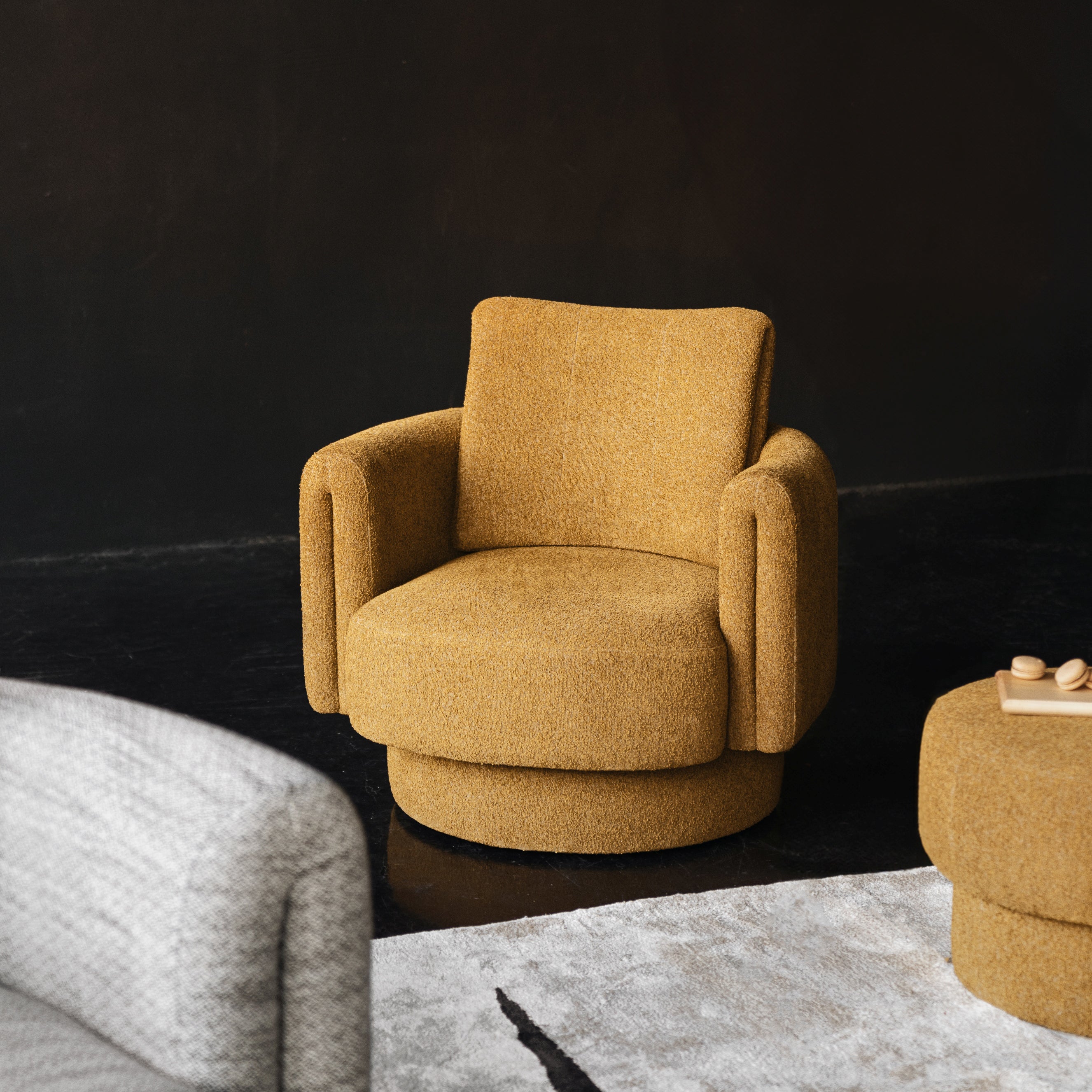 Fotelj Bofii, Material: Izbira materiala